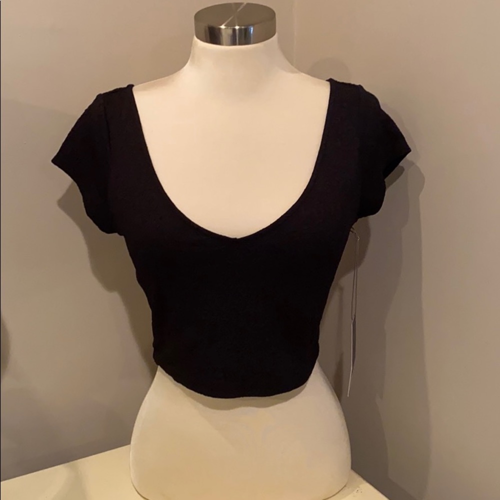 NWT Jennifer Lopez black crop top size small